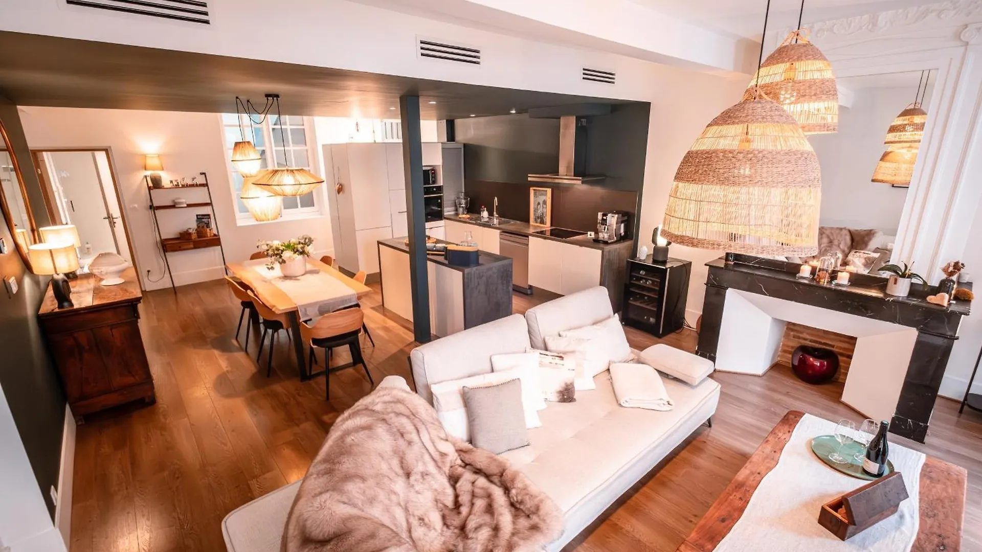 Appartement Le Duplex - Clim - Parking - Wifi à Montauban